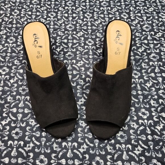 etc! Heeled Sandals   - Picture 1 of 6